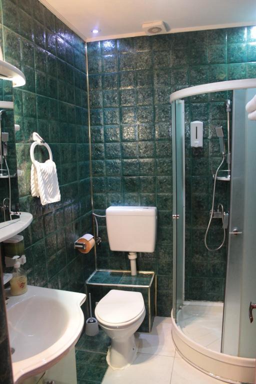 Byblov Rooms Boutique Bukares Bagian luar foto